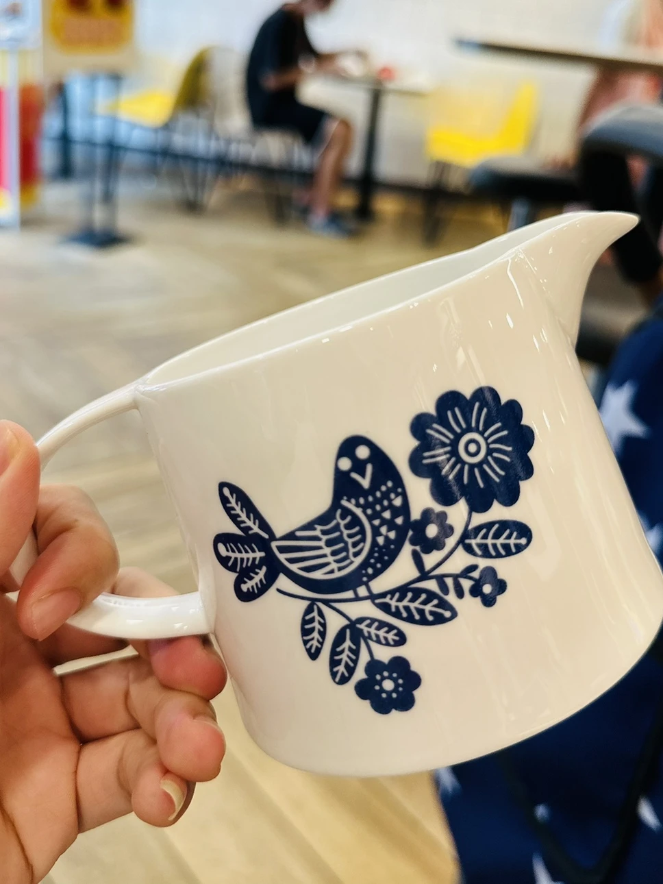 

Ретро-набор для кофе и молока: маленькая кофейная чашка и молочник ручной работы в скандинавском стиле