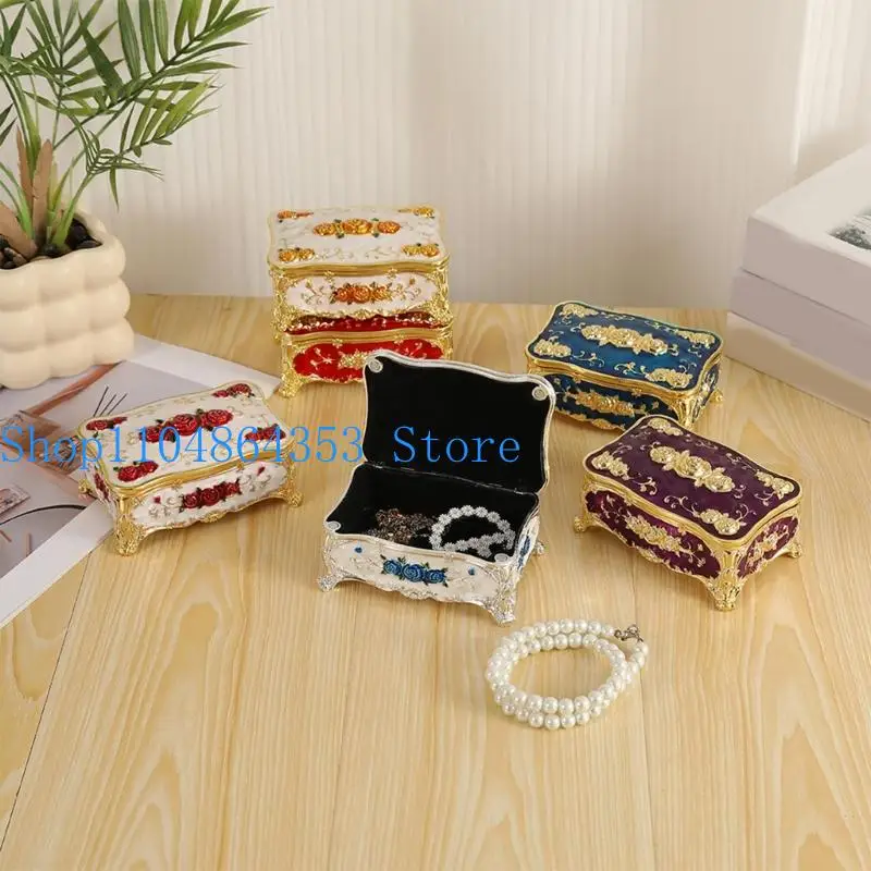 Portable Jewelry Storage Case with Tarnish Resistant Alloy and Beautiful Floral Pattern for Convenient Travel Use