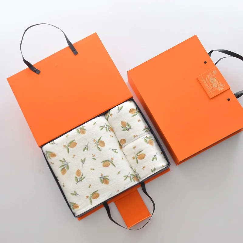 

Coral Velvet Gift Set Towel Bath Towel 3 Pieces Handbag Creative Accompaniment Towel Gift Set