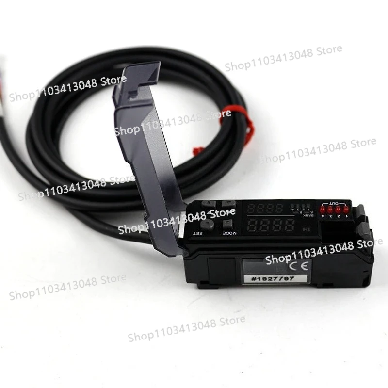 

CZ-V21A digital fiber optic sensor CZ-V21AP power supply voltage 24VDC super power gloss detection sensor head output