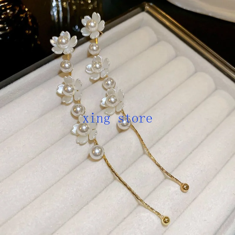 2024 Fashion New Sweet Romantic Style Long Flower Pendant Women's Earrings