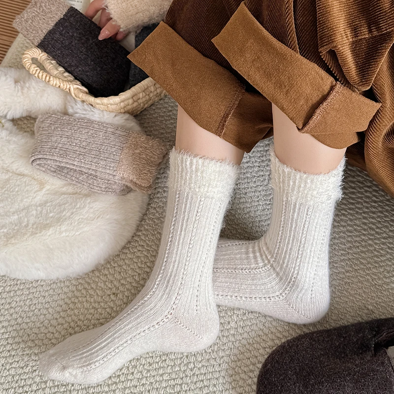 

Winter Women's Socks Fashion New Japanese Style Simple Casual Thick Socks Warm Home Breathable Wool Long Socks Comfort Outdoor