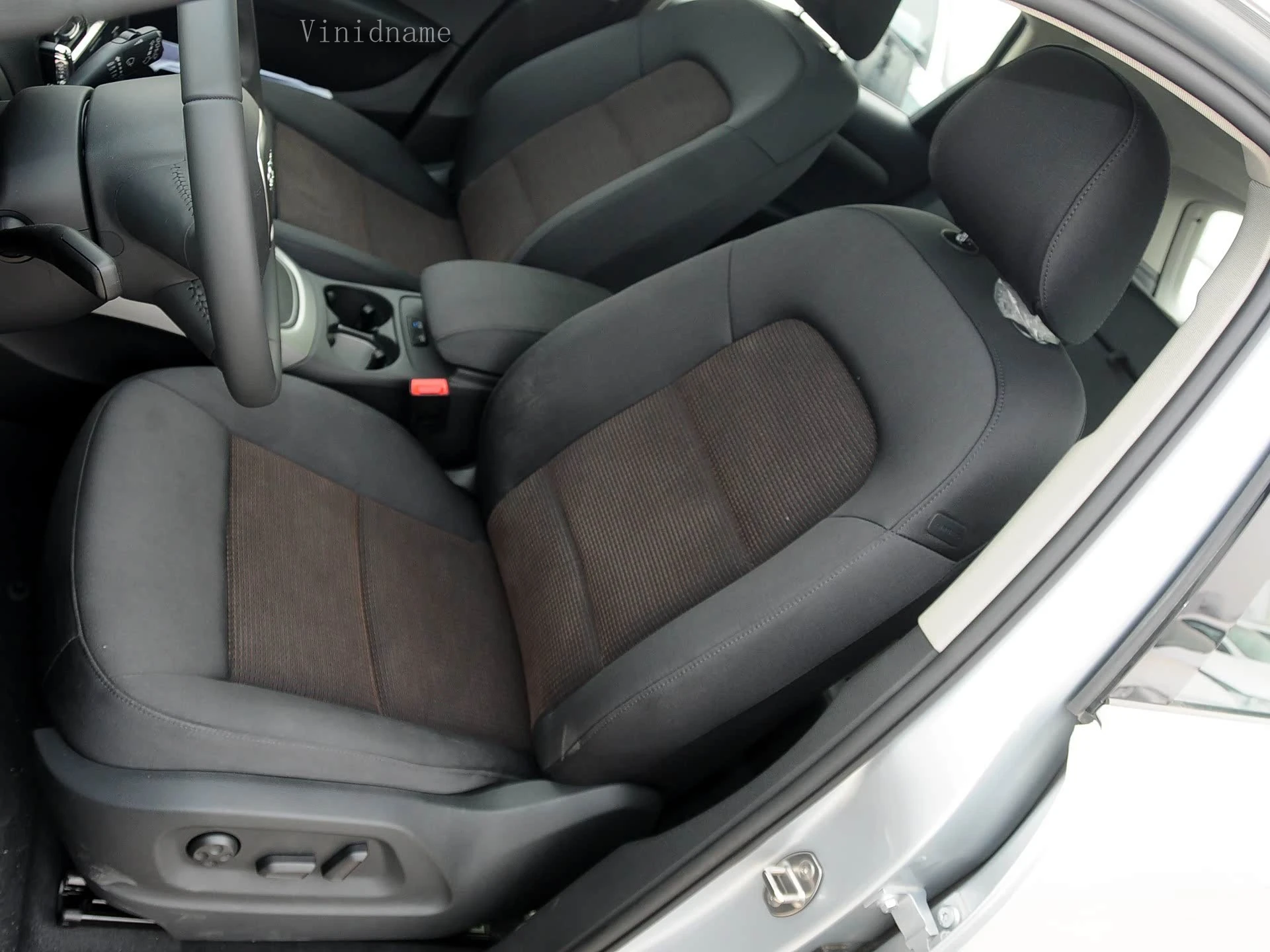 For Audi Q5 8R 2008 2009 2010 2011 2012 2013 2014 2015 2016 2017 PU Leather Custom Car Seat Covers 5 Seats Full Set Accessories