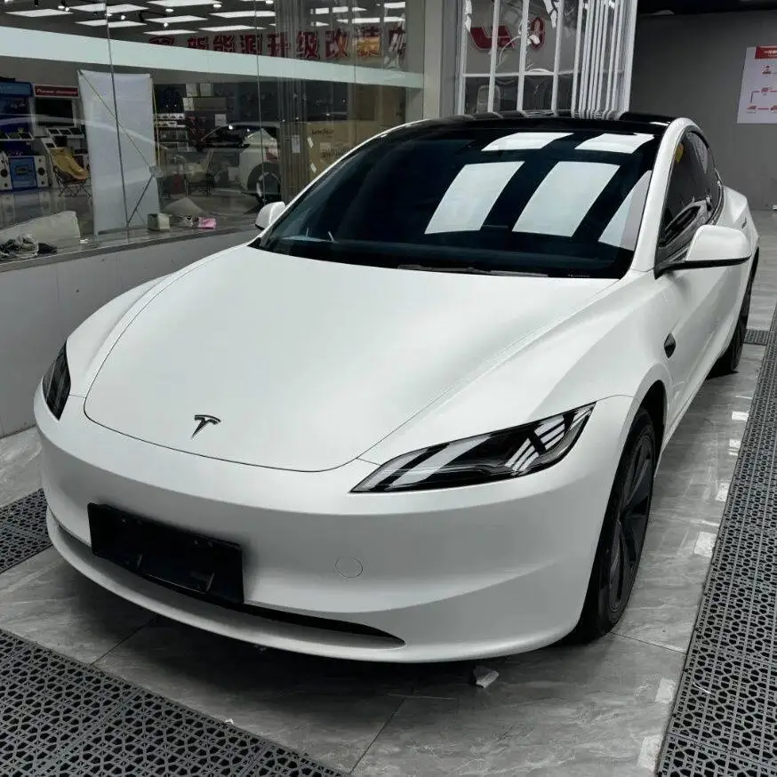 

PET Ceramic White White Warrior Car Wrap Vinyl for Auto Motorcycle EV