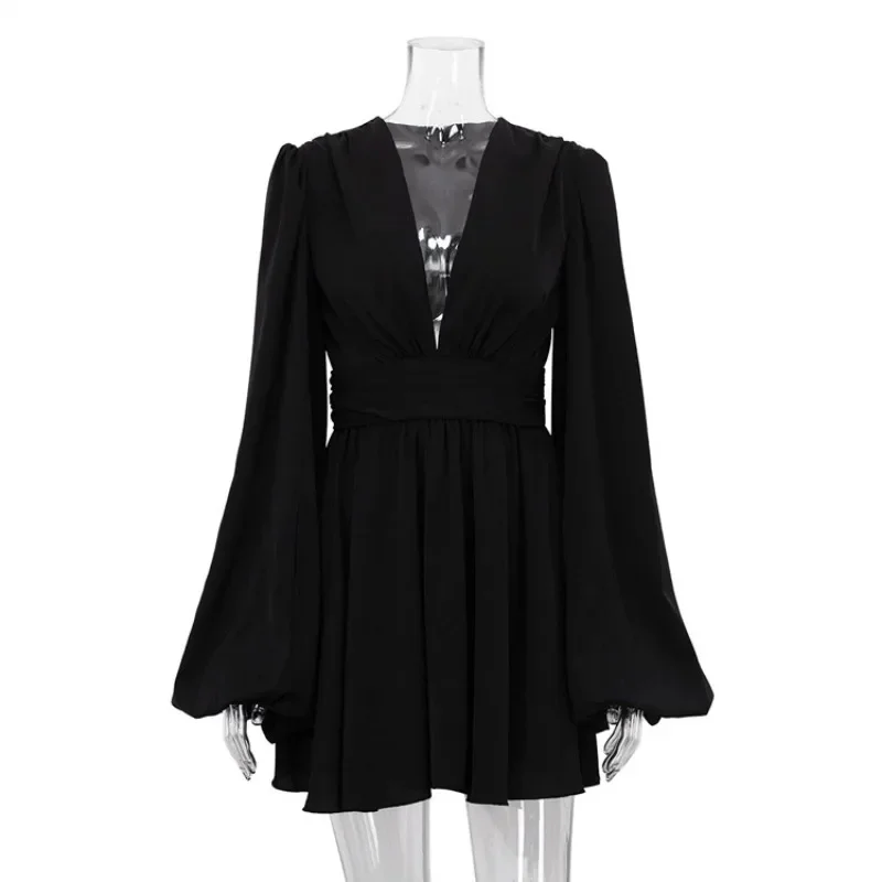 Chaxiaoa-minivestido Sexy con escote en V profundo para mujer, vestido negro ajustado a la moda con mangas abullonadas, vestidos elegantes plisados de cintura alta para mujer 2024