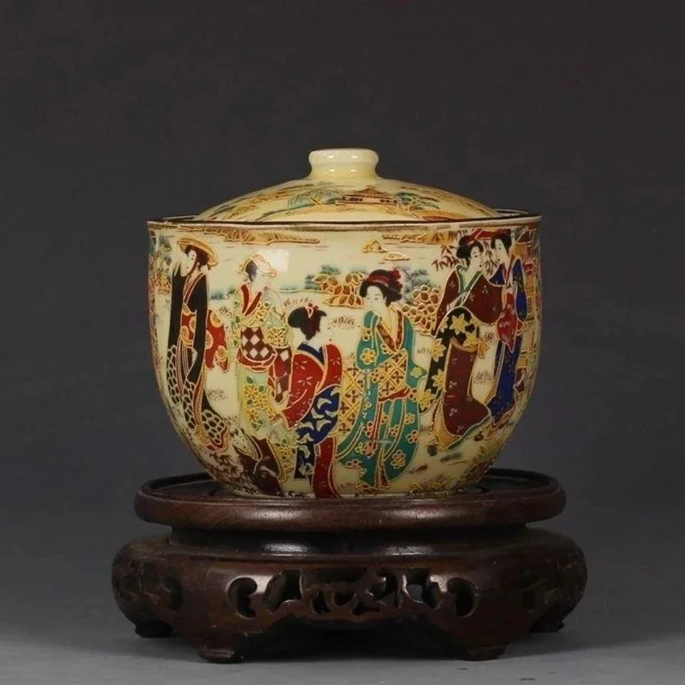 Exquisita olla de almacenamiento china antigua, coleccionable, hecha a mano, de porcelana pintada con motivos de la reina madrada japonesa.
