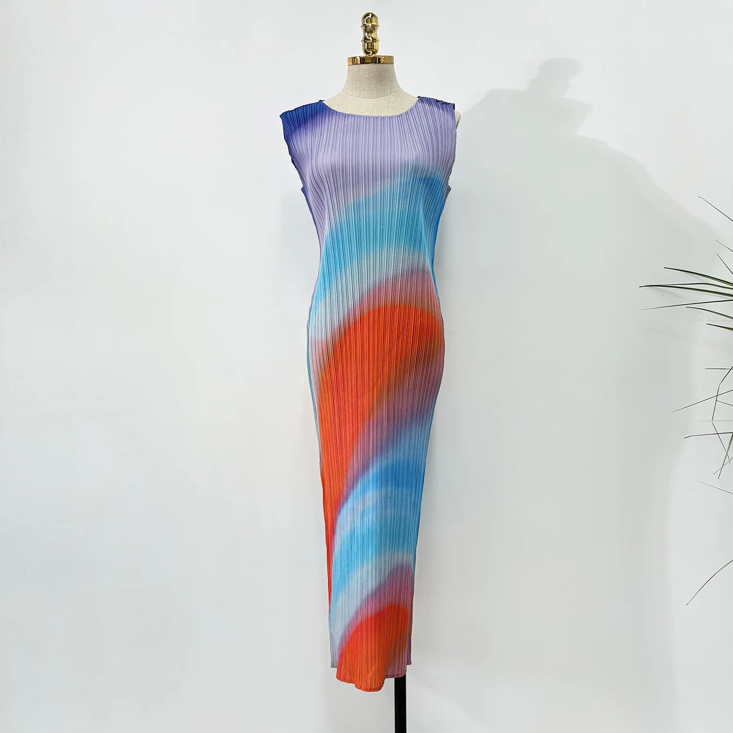 Vestido degradado plisado Miyake, falda de tubo recta sin mangas de moda con cuello redondo de lujo ligero, falda elegante para niños