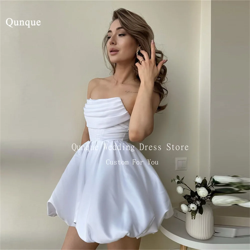 Qunque Satin-Mode-Kurzkleid für Damen, rückenfrei, A-Linie, Heimkehrkleid, trägerlos, Mini-Geburtstagskleid, individuell gestaltet