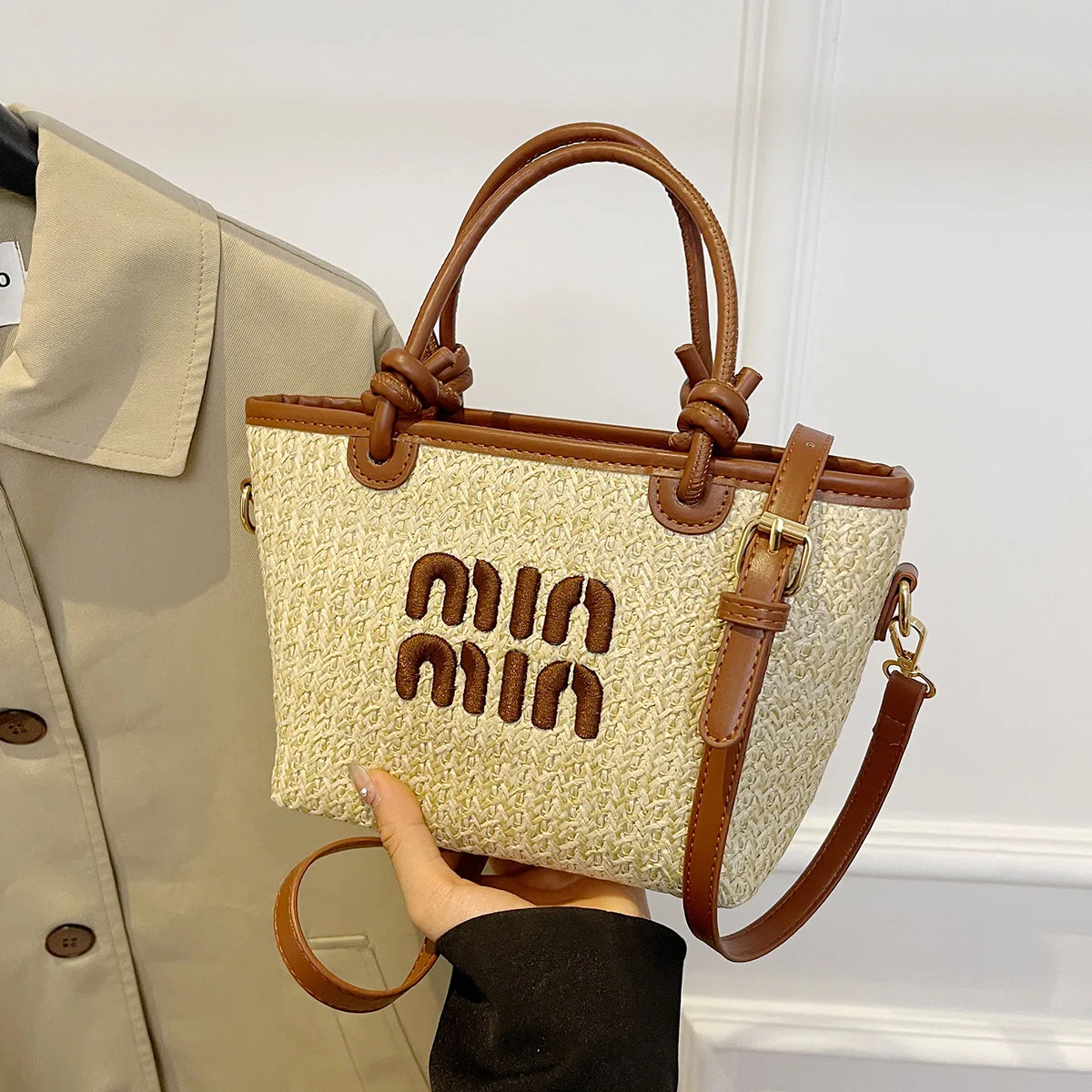 New Summer Beach Grass Woven Bag Women's Handbag Embroidered Thread Fashion Crossbody Bag Women's Unique Design Shoulder Bag image 4