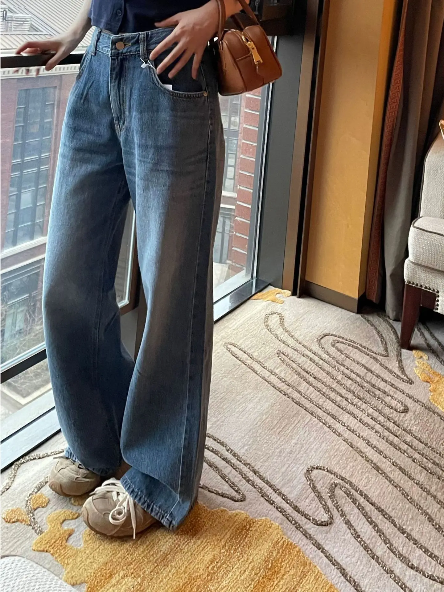 

Retro Faded Casual Straight Leg Jeans Dongda Gate Neer New Fall 2025 Natural Waist Cotton Stretchable Deep Light Colors