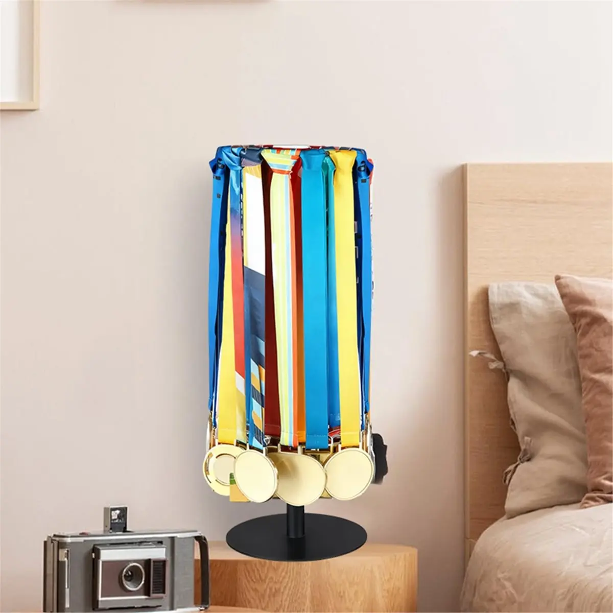 

Rotatable Medal Hanger Display Adjustable Medal Medal Display Desktop Metal Medal Holder for Running, Sports