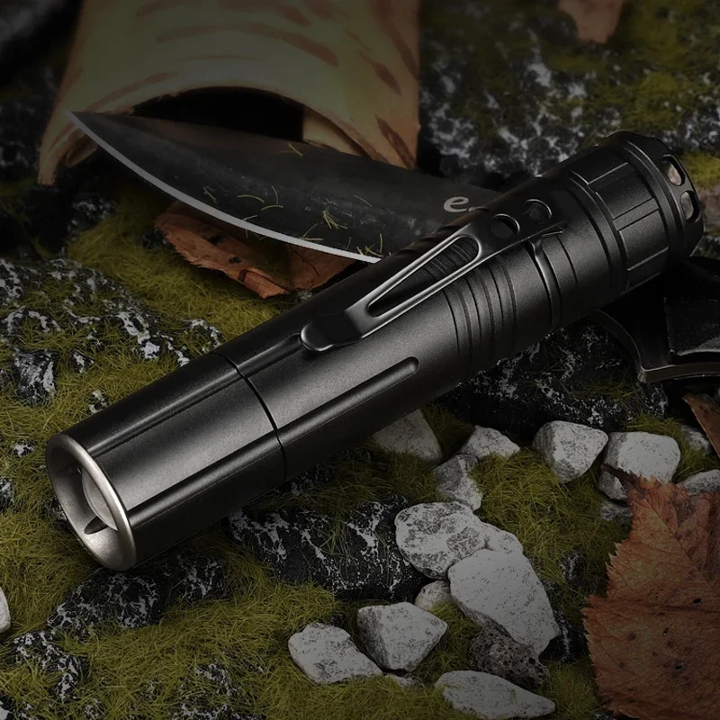 IASHUAIXIN New XHP50 Zoom Type-C Charging Compact and Lightweight Pen Clip Strong Light M09 Tactical Flashlight