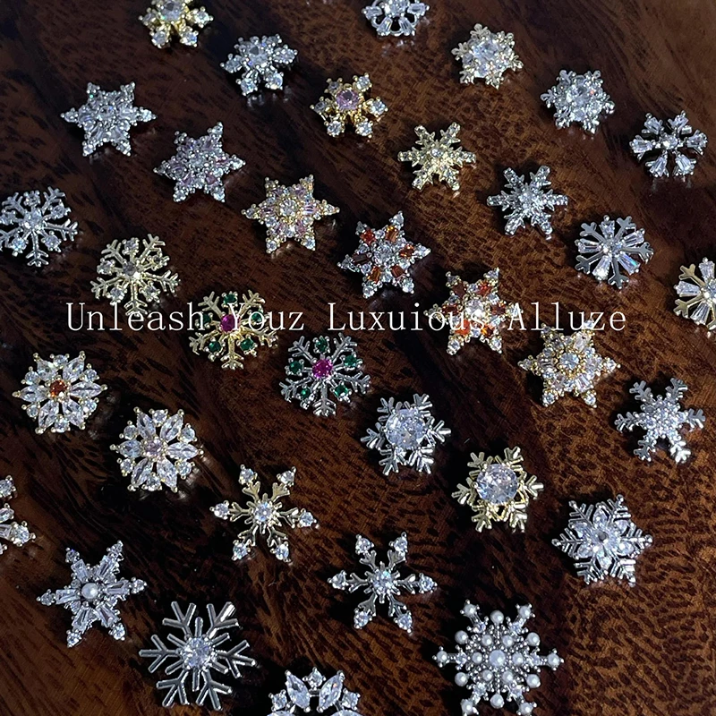 10 قطعة سبائك ندفة الثلج الزركون مسمار الفن اكسسوارات فائقة لامع عيد الميلاد ندفة الثلج ضوء فاخر الجليد زهرة مسمار الحفر