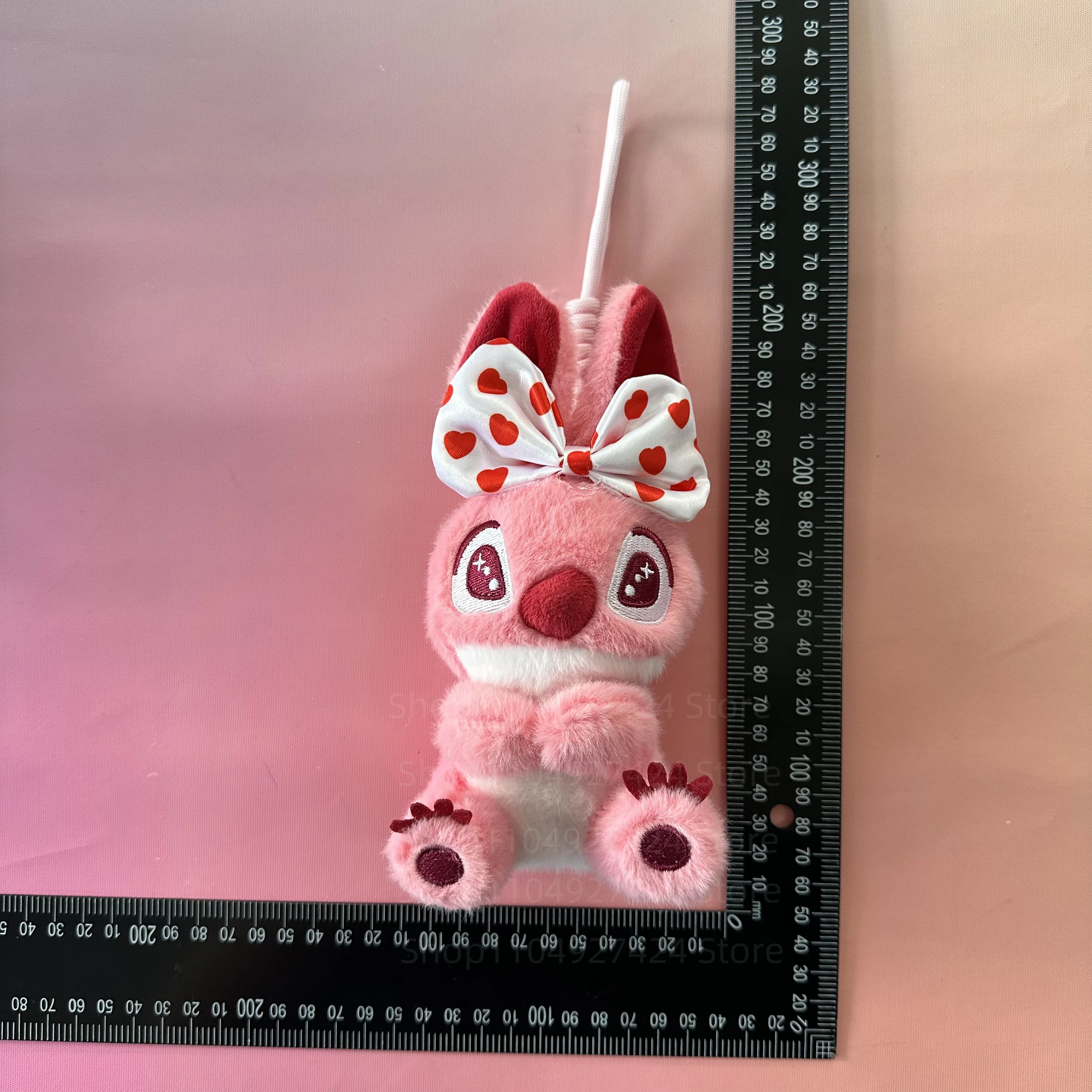 ديزني كاندي غرزة صندوق أعمى أنيمي الشكل لعبة لطيفة المفاتيح على ظهره قلادة ملحق ديكور سر مفاجأة هدية الكريسماس #5