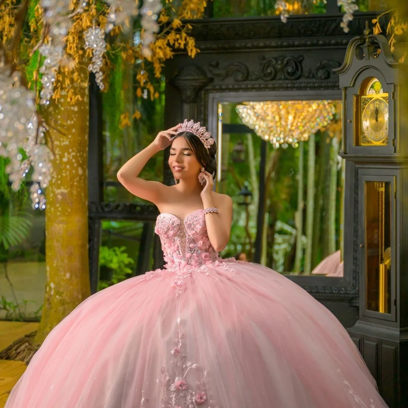 

Розовое платье Quinceanera с открытыми плечами, кружевное многослойное кристаллическое 3D-наклейка с цветком, длинный хвост, платья de 15, Quinceanera ﻿ Настроить