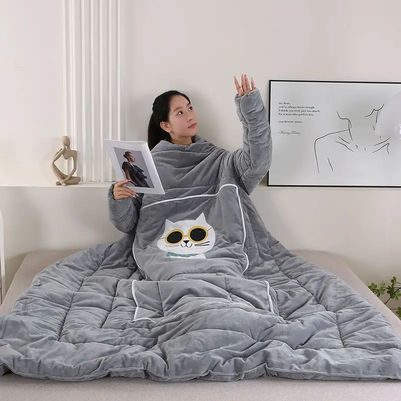 Multifunctional thickened lazy quilt pillow is double-sided fleece sleeve can be worn to watch TV warm quilt