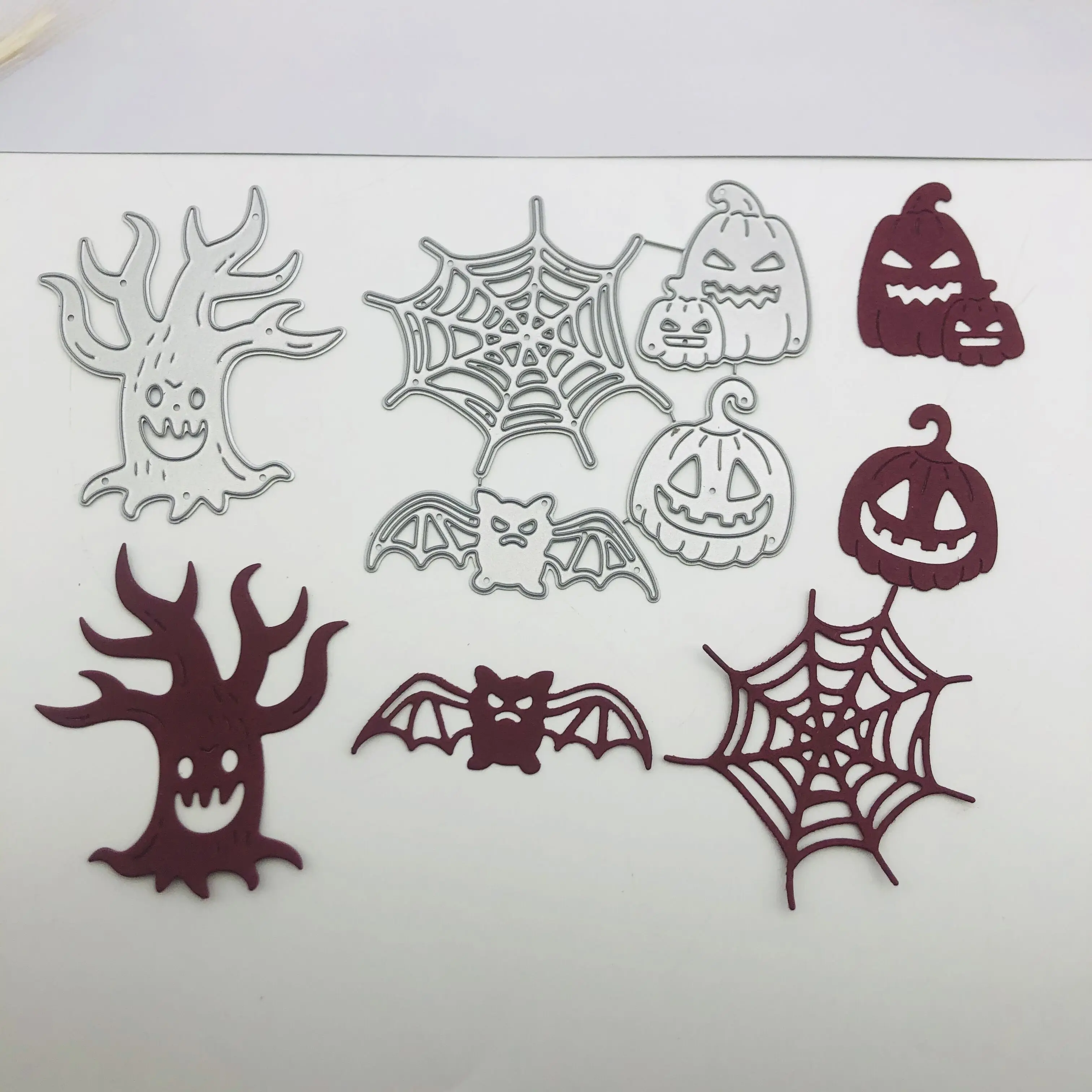 Wycinana metalowa matryca do cięcia pająka dynia Halloween papier do scrapbookingu szablon do do rękodzieła karty albumu dziurkacz wykrojnik