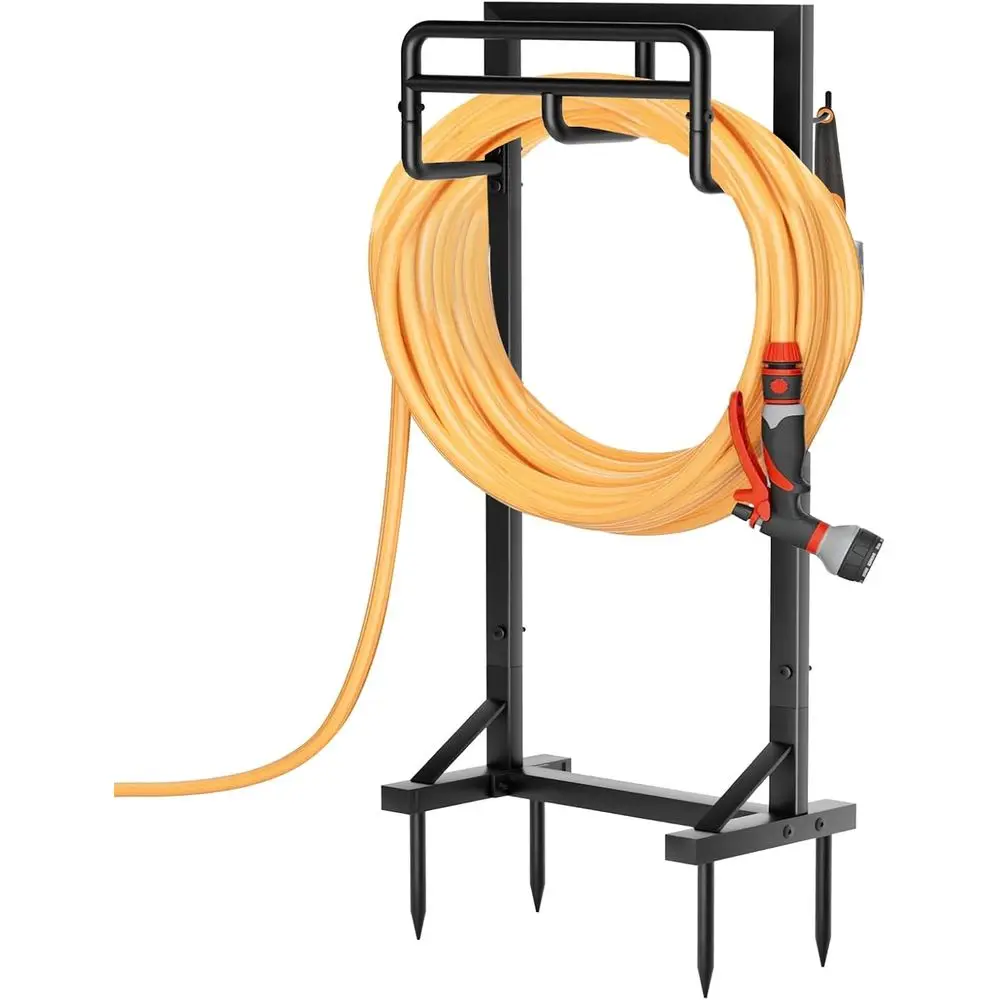 

Держатель для садового шланга с устойчивым основанием и крючками для инструментов, прочный металлический кронштейн для хранения садового шланга, вмещает шланг 151т, устойчивый к ржавчине.