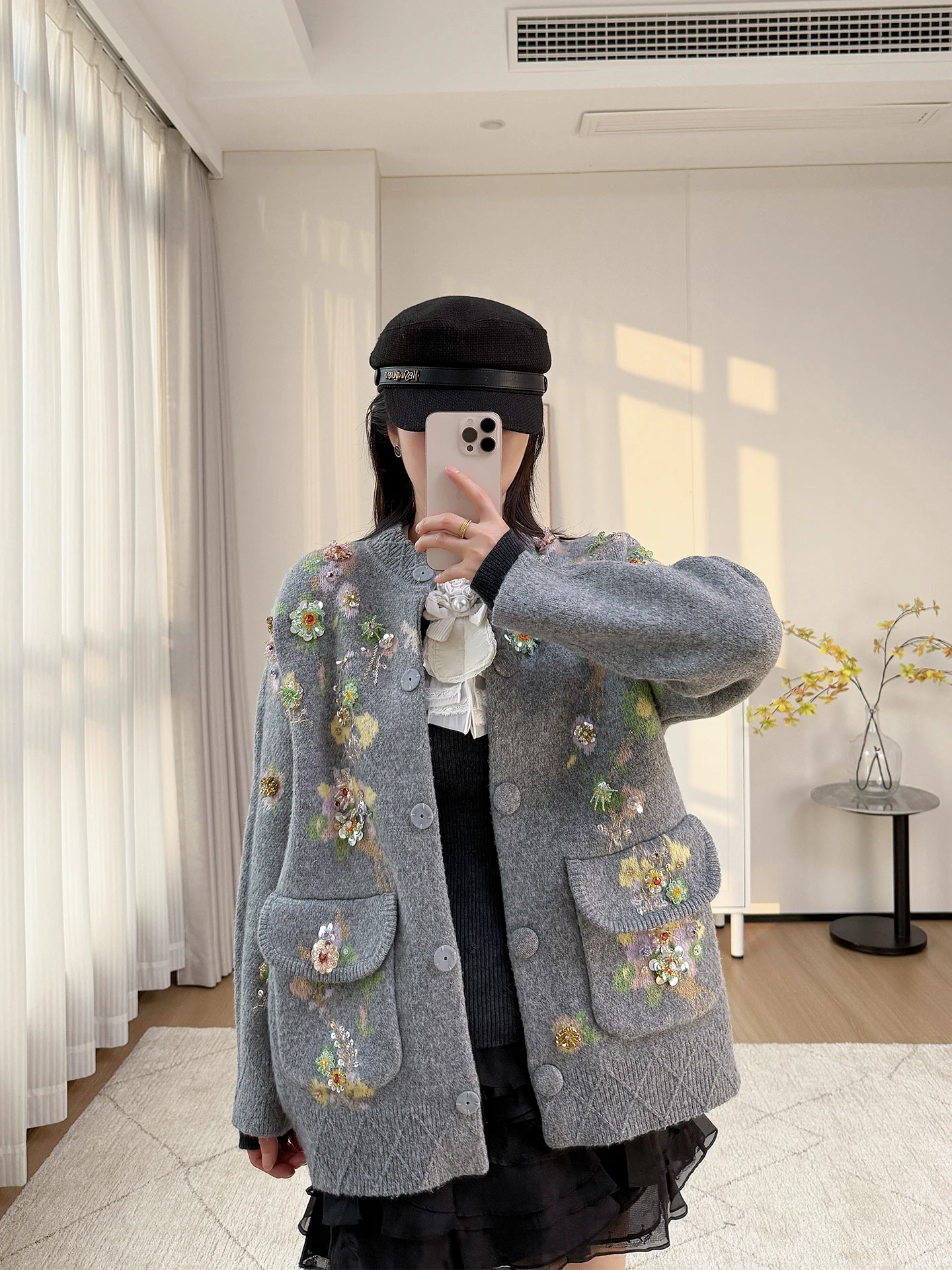 

Ladies Knitted Woolen Cardigan with 3D Flower Beads Casual Sle Slimming Warmth Medium Length Pants Lazy Sle Sweater Coat