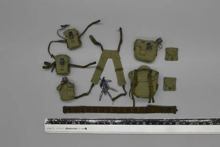 

QOTOYS 1034 1/6th Belt+ Mini Bags Model for 12'' Male Figure US Army Vietnam War