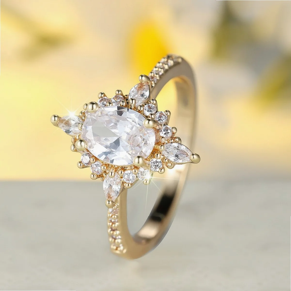Fashion Egg-Shaped Horse Eye Zircon Ring, Retro White Diamond Micro-Set Wedding Band for Women