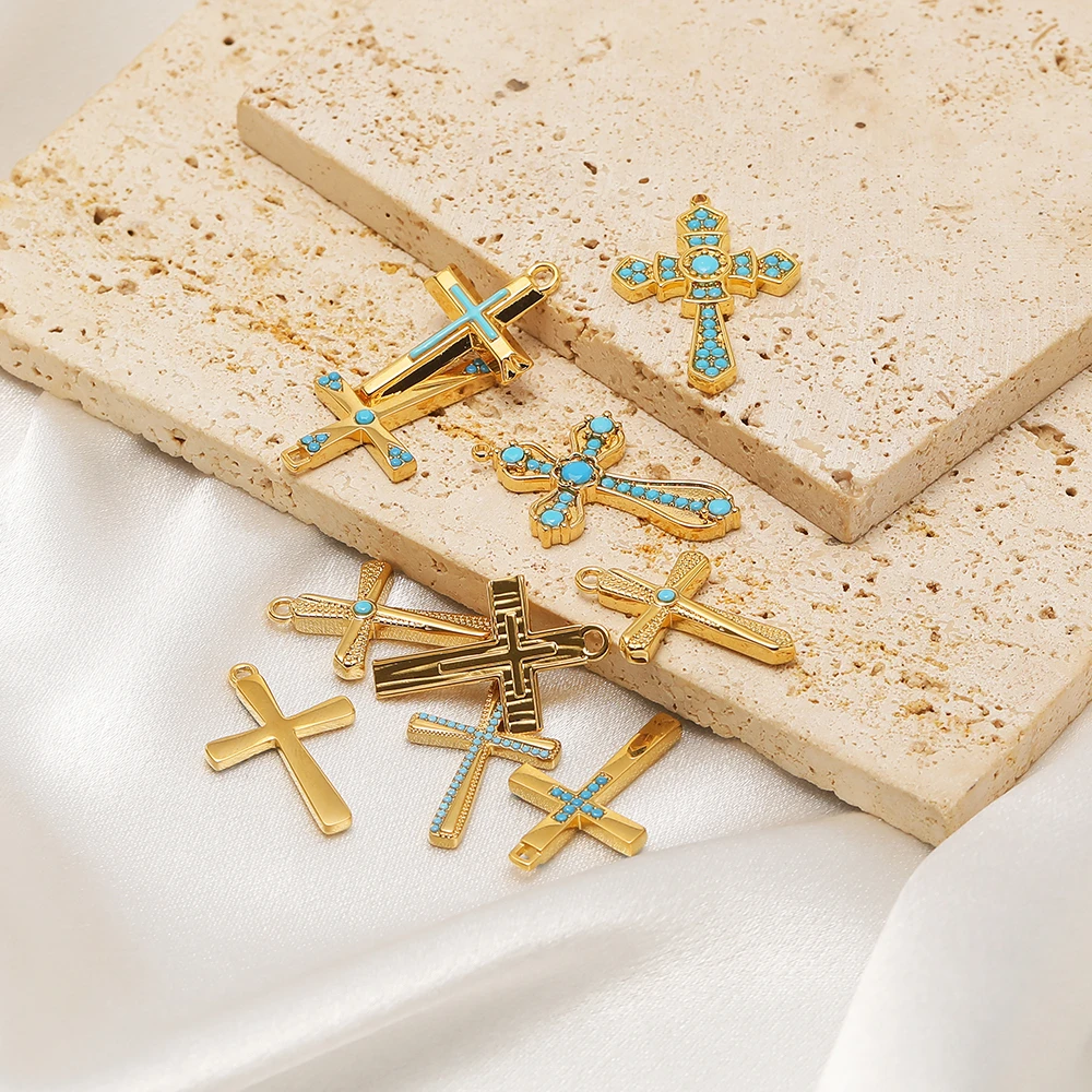 4 Stück Edelstahl-Kreuzanhänger mit Türkisstein, 18 Karat vergoldete Charms für die Herstellung von DIY-Schmuck, Halsketten und Ohrringen – Detail 3