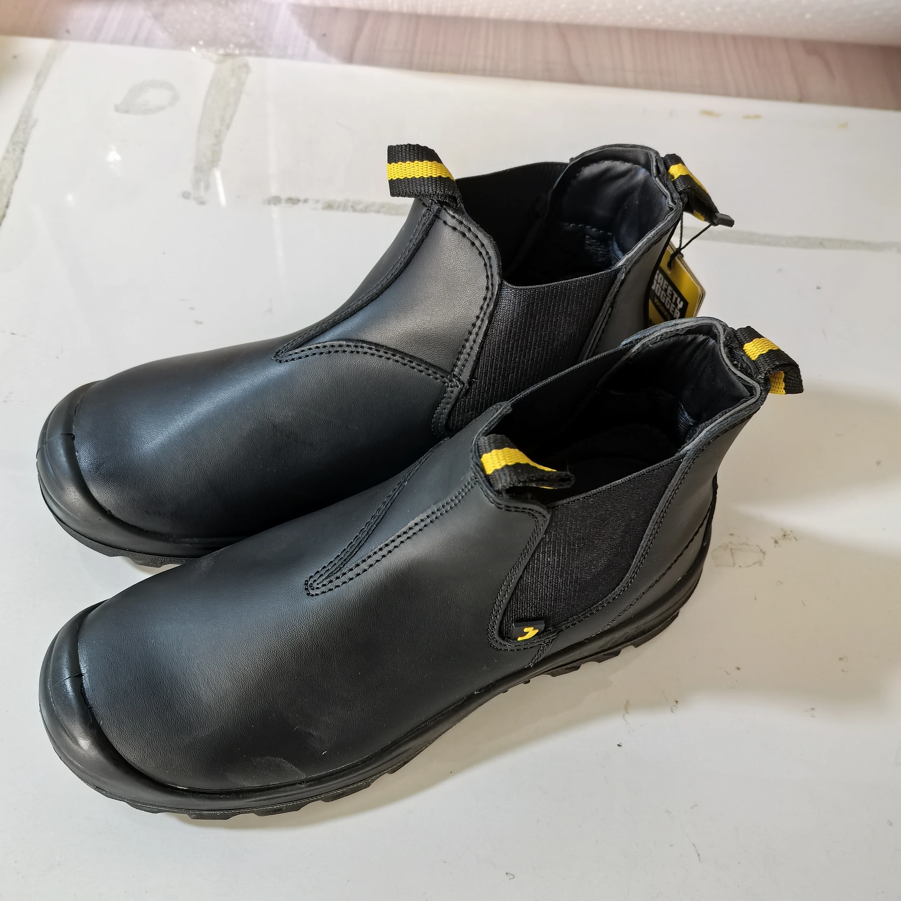 chaussures-de-securite-bestfit-safety-jogger-resistantes-aux-chocs-aux-perforations-et-aux-charges-statiques-pour-des-pieds-en-securite-et-confortables