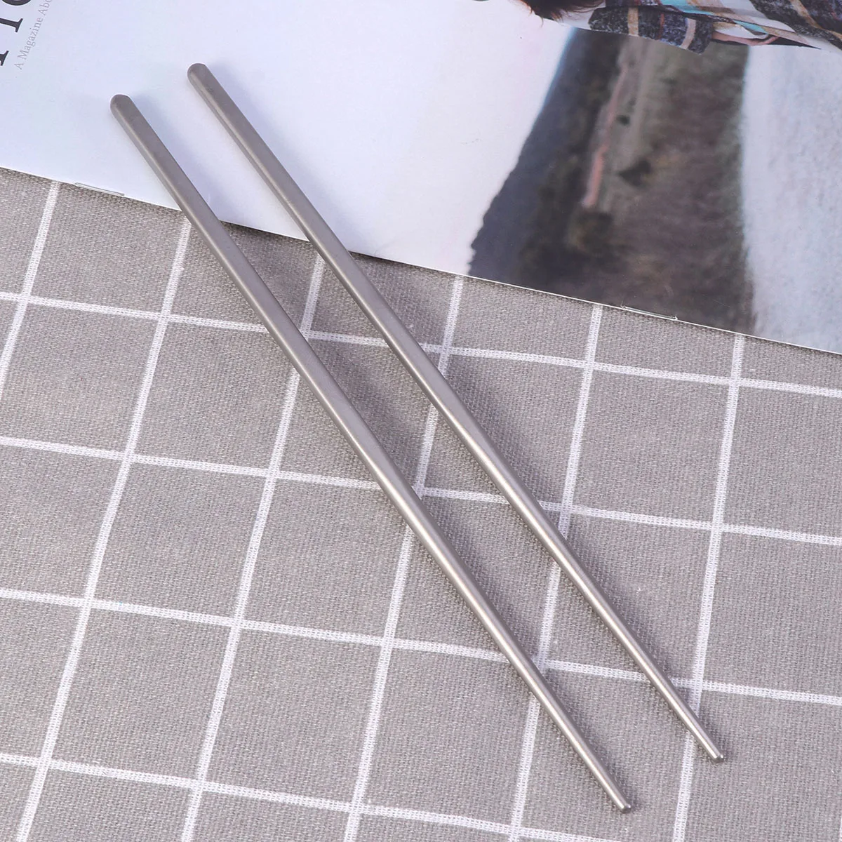 

Titanium Alloy Chopsticks Lightweight Portable Reusable Food Sticks for Home Camping Japanese Restaurant Stainless Steel