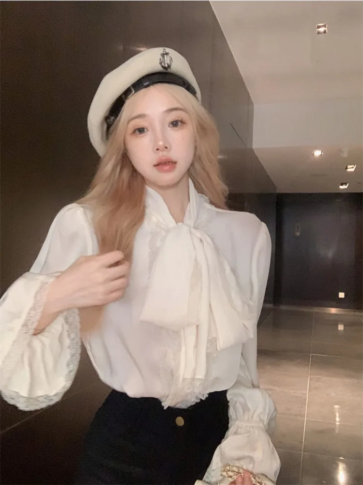 

French Style Bow Shirt Patchwork Lace Flared Sleeve Loose Lady Tops 2025 Spring Elegant Fashion All Match Blouse