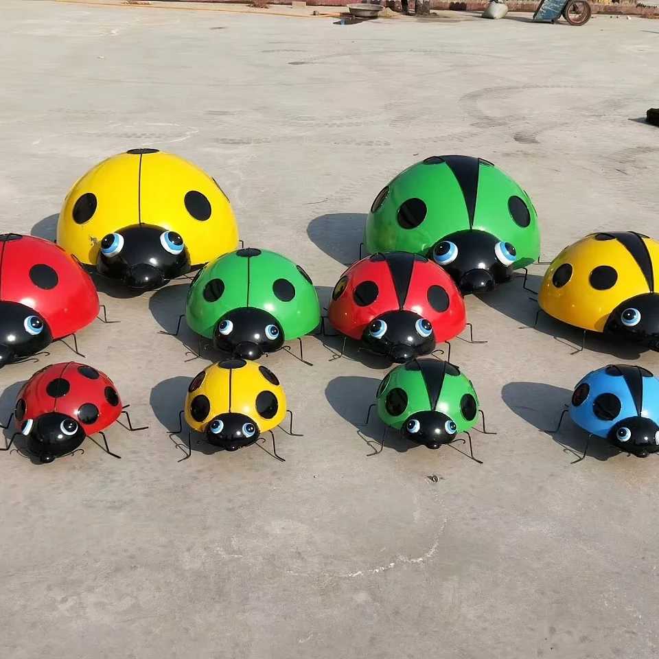 Patung Baja Tahan Karat, Patung Kepik Multiwarna, Dekorasi Lanskap Taman, Ukuran Dapat Disesuaikan