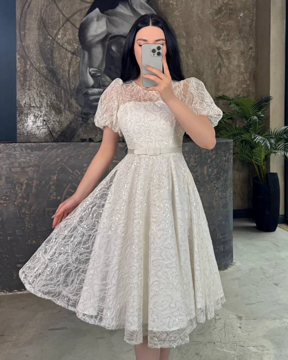 

Customized Modern Style Women Lace Rhinestone Pleat A-Line Evening Dresses Elegant Sexy O-Neck Short Sleeves Knee Length Dresses