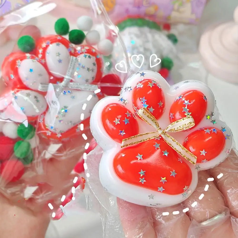 

Kneading Christmas Cat Paw Squeeze Toys Slow Rebound Silicone Cartoon Cat Claw Toy 3D 6.5cm Cat Paw Pinch Toy Practical Jokes