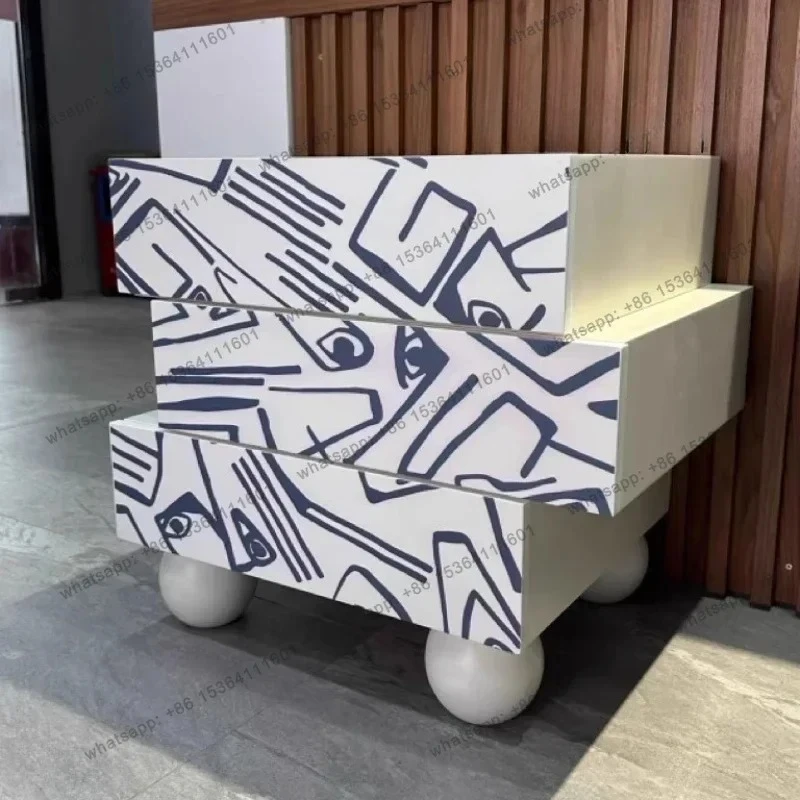 

D33Italian Minimalist Painting Graffiti White Bedside Table Designer Master Bedroom Bedside Storage Three-layer Cabinet