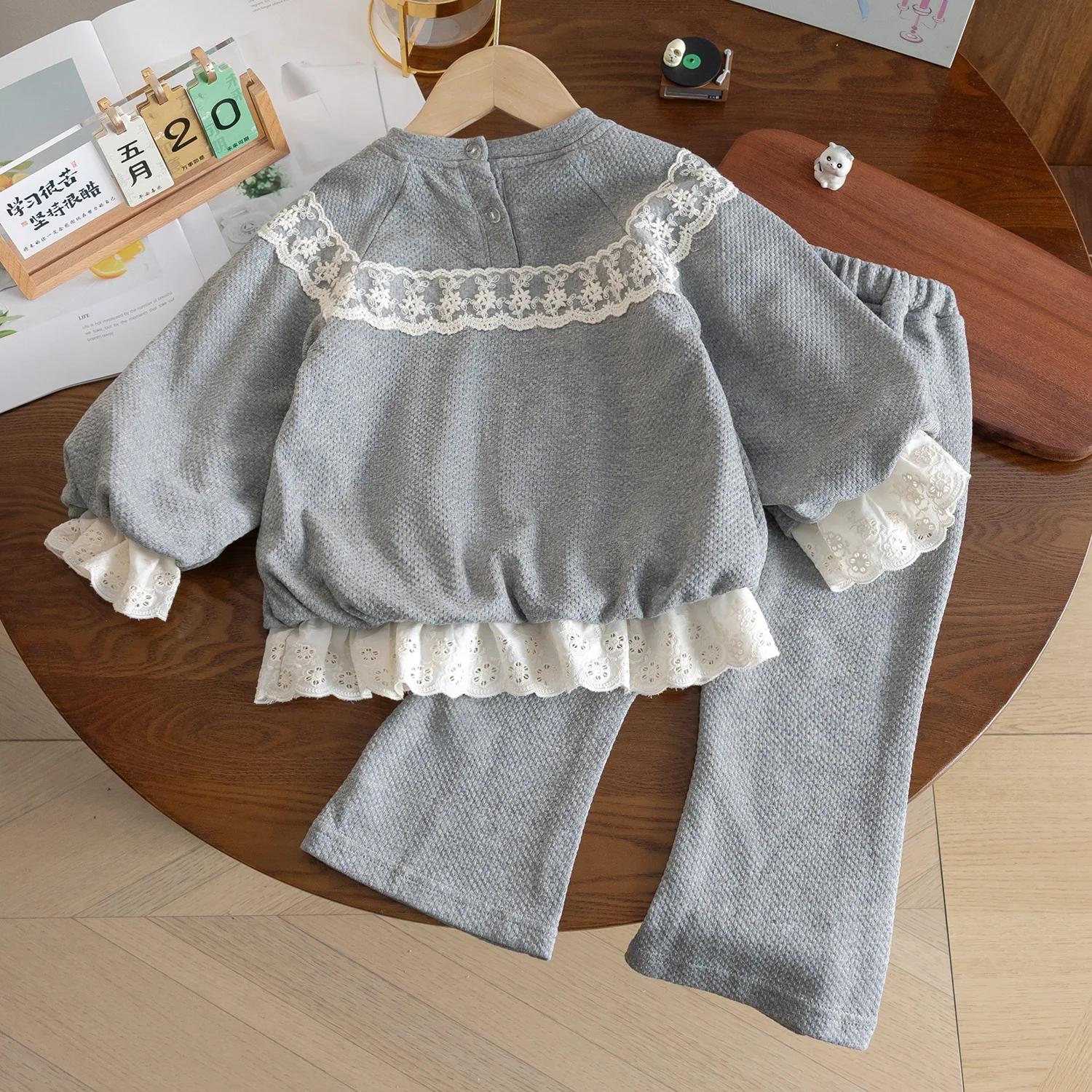 Girls Lace-Trim Sweatshirt Set Spring Autumn Stretchy Casual Pants Children Kids Soft Comfortable Two-Piece Set Babies Casual
