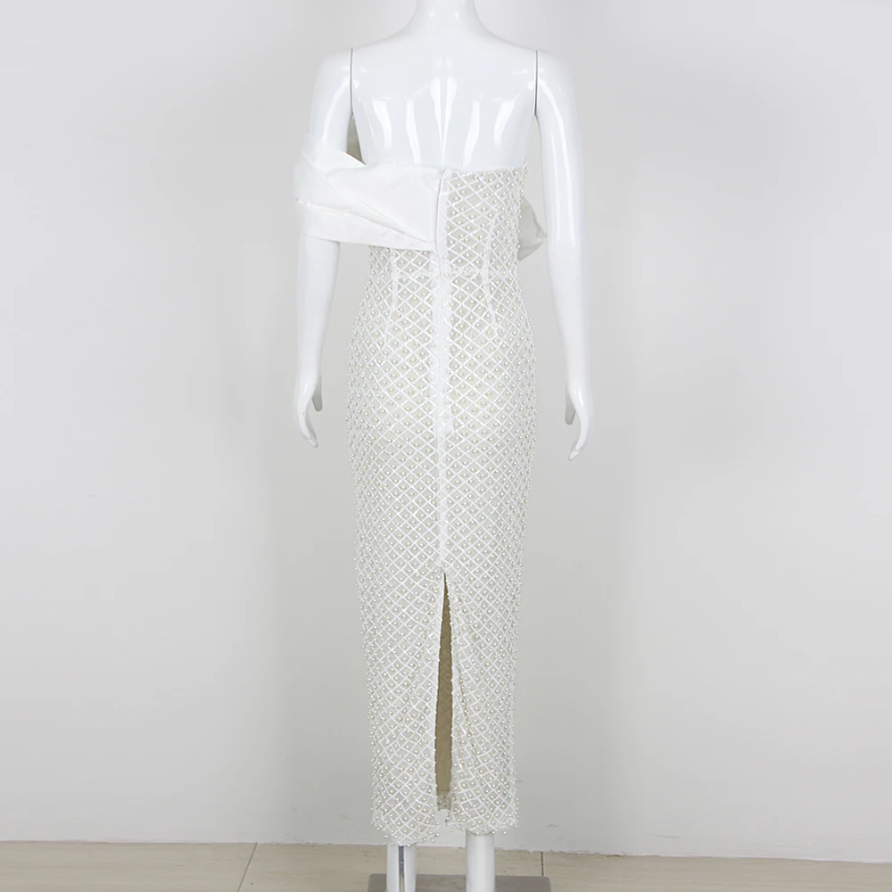 فستان نسائي أنيق لصيف 2025 أنيق ومثير بدون حمالات مزخرف باللؤلؤ فستان طويل لحفلات الزفاف