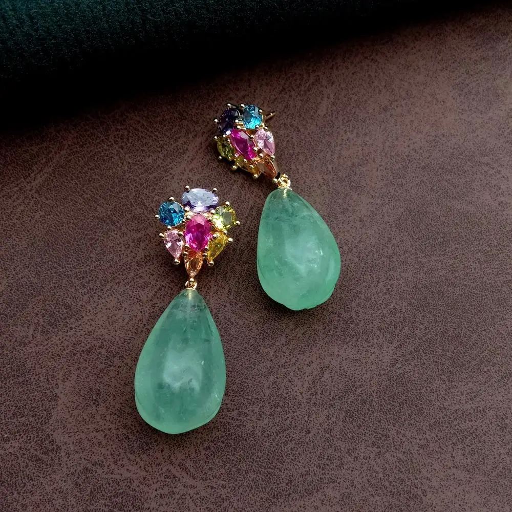 YYGEM 14 x 23 mm natürliche grüne Fluorit-Tropfen-Ohrstecker mit CZ-Pavé