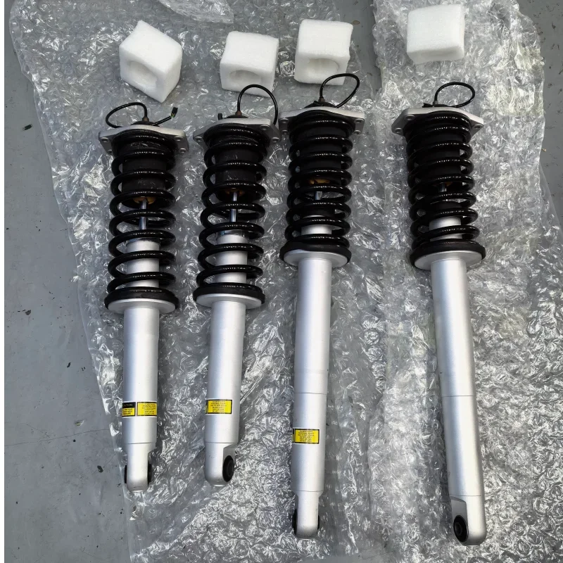 

4pcs Front Rear Shock Absorbers for GT GTS 286945 286946 286941 286945 255544 306172