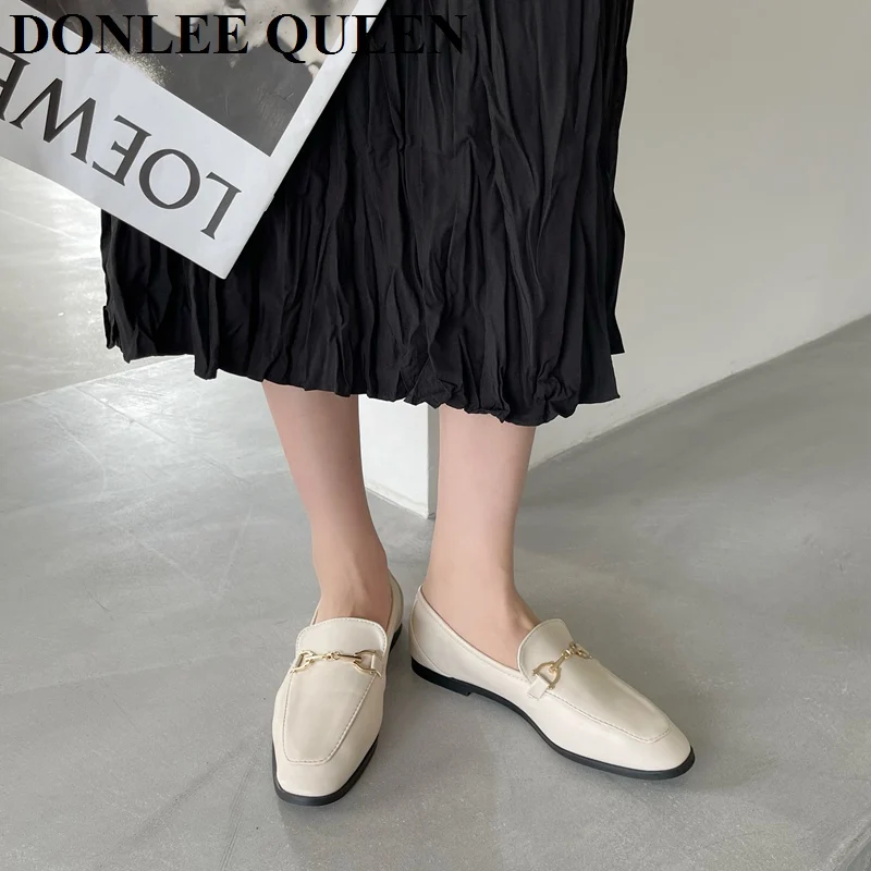 2022 New Autumn Flats Shoes Women Round Toe Female Ballet Brand Buckle British Style Loafer Casual Moccasin Big Size 35-41 Mujer