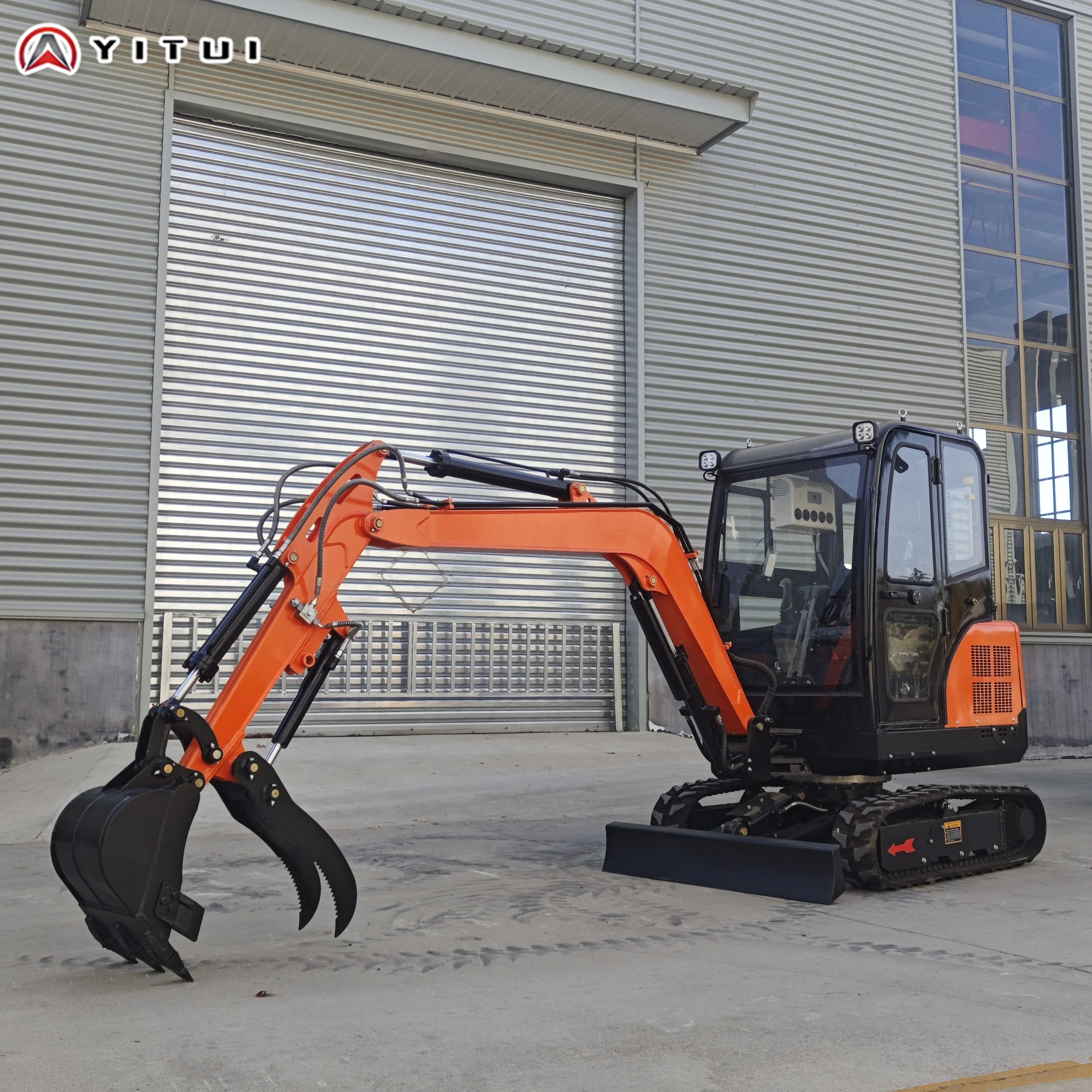 Vendite dirette in fabbrica 3 tonnellate di piccola escavatore Motore Kubota multifunzionale personalizzato Ce Epa Euro 5 Piccola escavatore