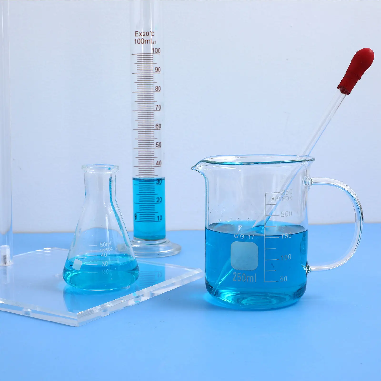 250Ml Science Mug Beaker Coffee Cup Glass Measuring Beaker with Ergonomic Handle Lab Kitchen Baking Chemistry Gift Idea