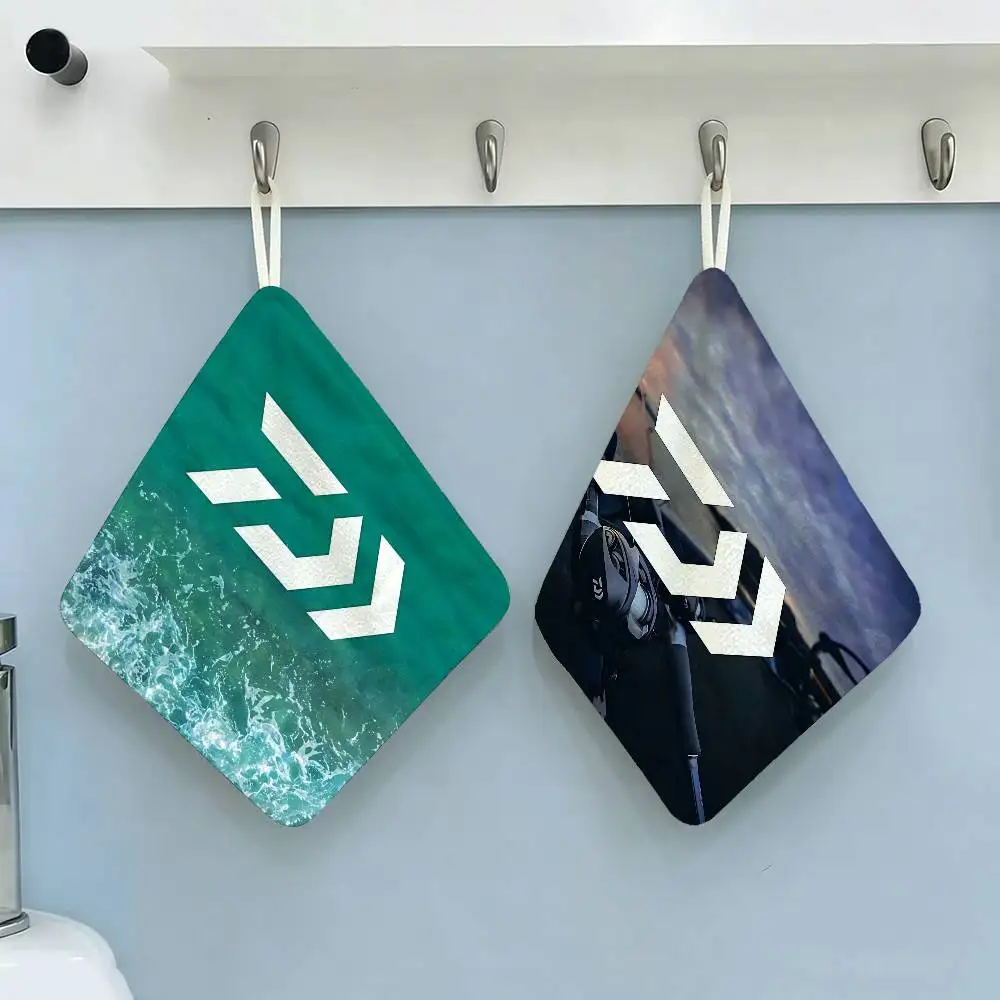 Fishing Tackle Brand D-Daiwa Polyester Cotton Hanging Kitchen Towel, Absorbent Hand Wiping Cloth for Daily Cleaning Drying