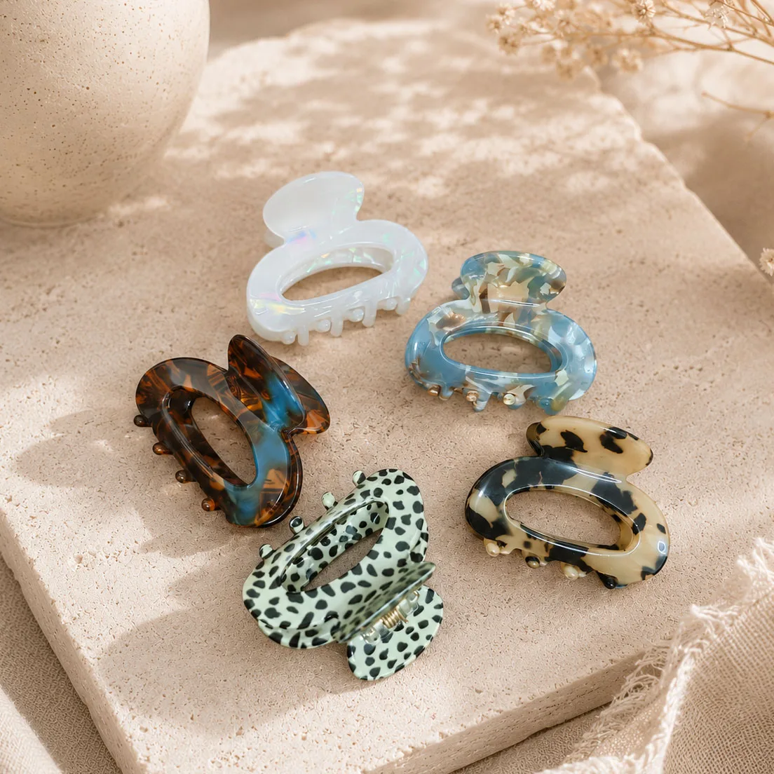 

Acetate Mini Hair Claw Clips for Women Girls Korean Cute 4.5cm Small Hair Clips Tortoise Leopard Pattern Daily Hair Accessories