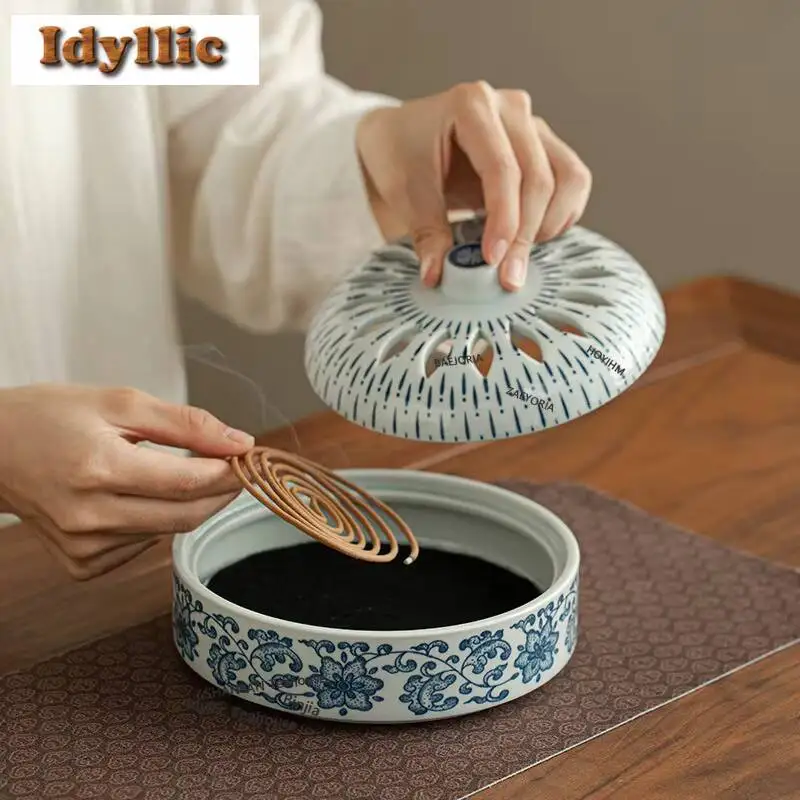 Blue-and-white Lotus Pattern Incense Holder Water Fountain Decoration Incense Burners Consecrate Censer Tea Services Decoration