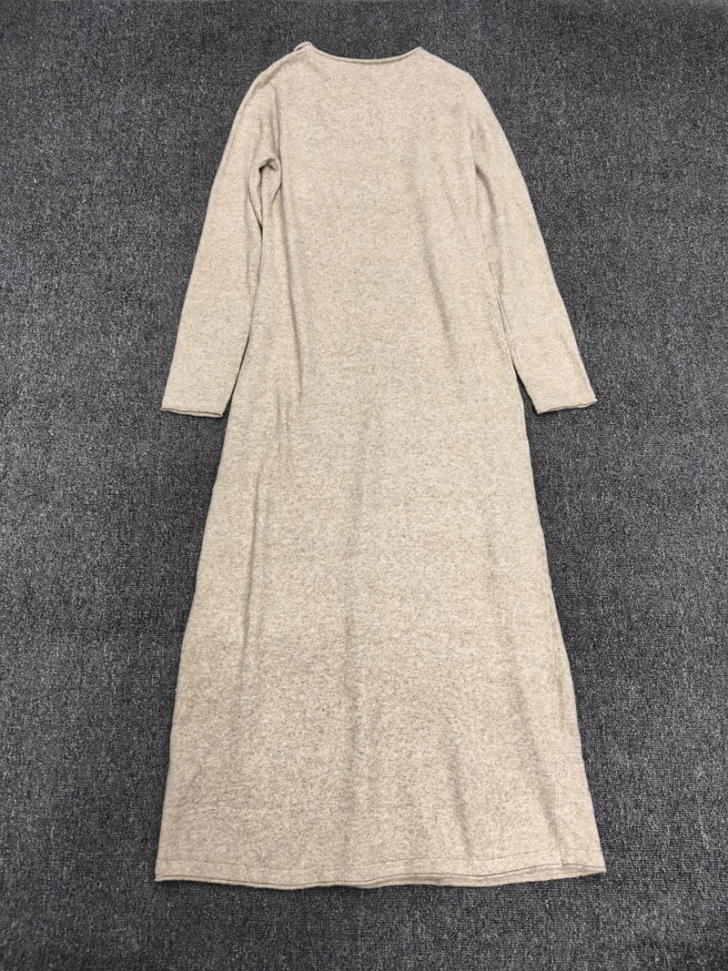 Vestido de manga comprida com gola alta e renda, novo vestido maxi de malha elegante e minimalista 2025 outono/inverno