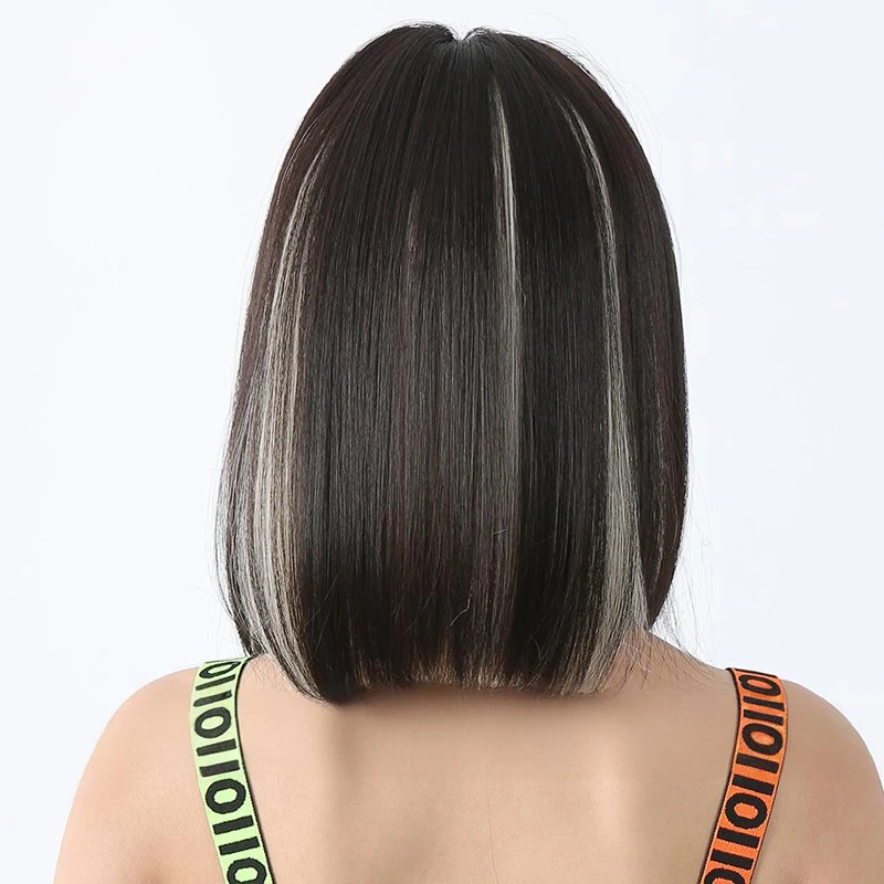 تسريحة بوب الصيفية الجديدة هي باروكة صناعية رقيقة وطبيعية مناسبة للحفلات اليومية النسائية وأزياء الهالوين