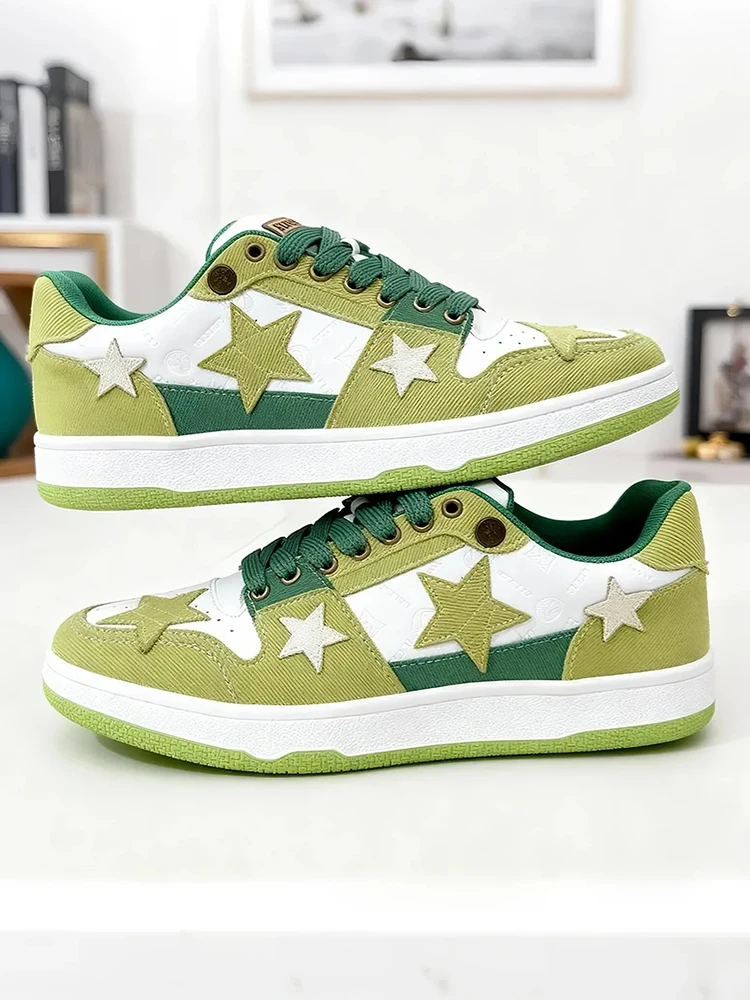 تتميز الأحذية الرجالية الكاجوال كبيرة الحجم من Sanlitai بتصميم آخر واسع للغاية، وتصنيع هذه الأحذية الكاجوال الكبيرة جدًا بشكل خاص