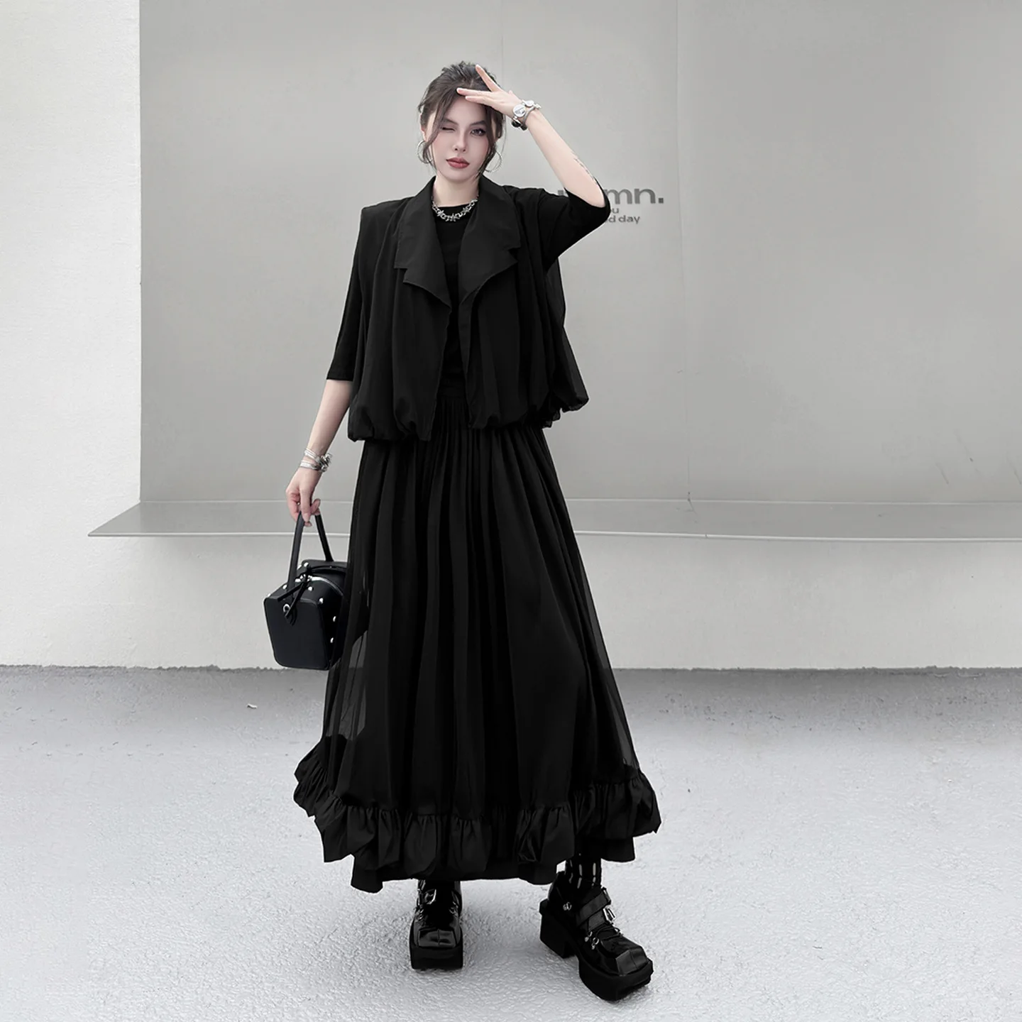 

Dark Style Niche Design Splicing Mesh Dress Set Women Summer Lapel Sleeveless Vest + Skirt Two-piece Set XY293