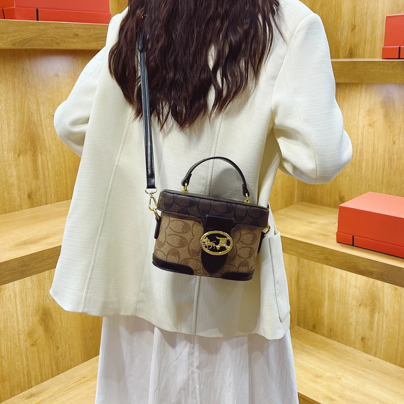 

Classic Elegant Women's Handbag, High-Quality Leather Crossbody Shoulder Bag From Luxury Brand Messenger Bags