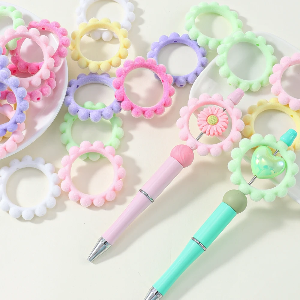 5/10 Stück 42mm beflockte Samt-Blumenkranz-Perlen, süße pastellfarbene gewellte Rahmenperlen für DIY-Perlenstift-Aufsätze und Schlüsselanhänger-Charms – Detail 6
