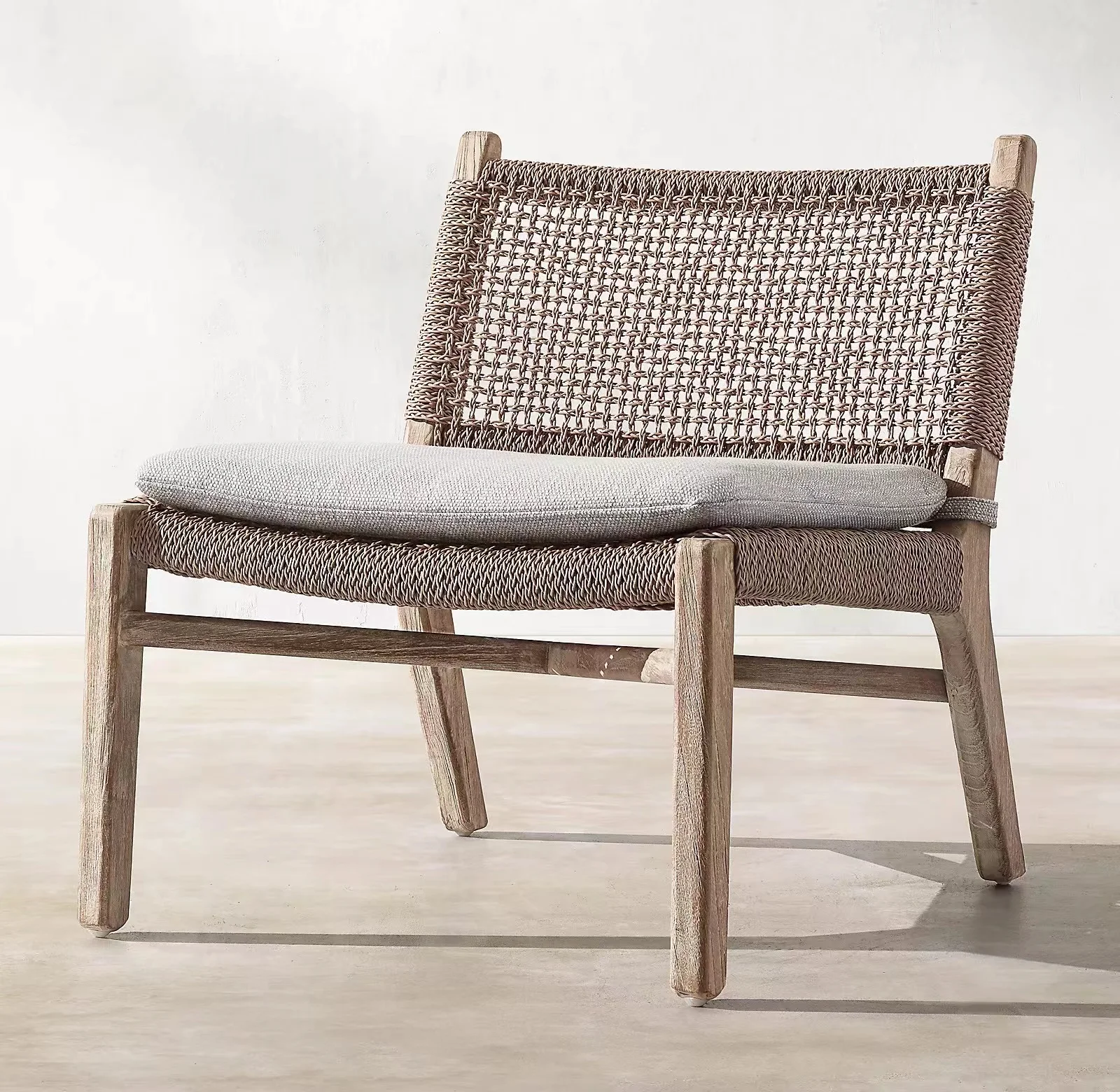 

2023 New Outdoor Teak Sofa Villa Garden Luxury Furniture Hotel Garden Vine Chair Teak Sofa